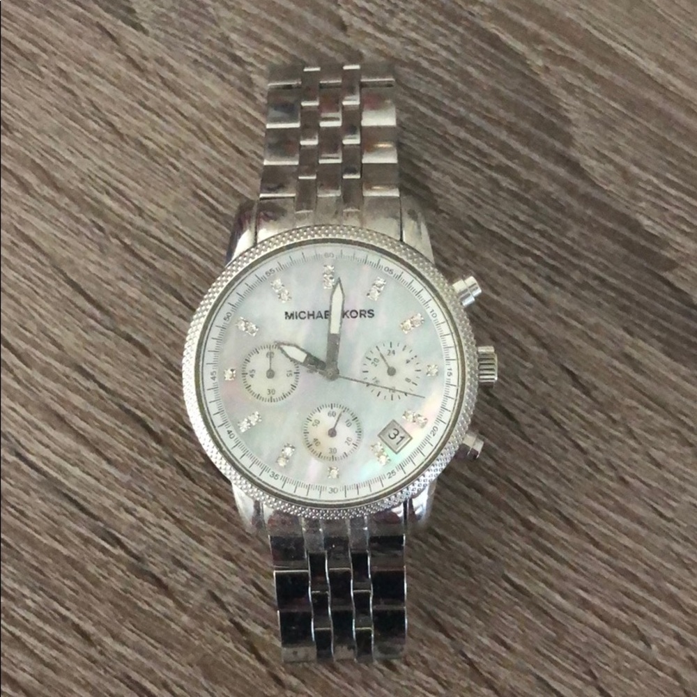 Michael kors silver watch